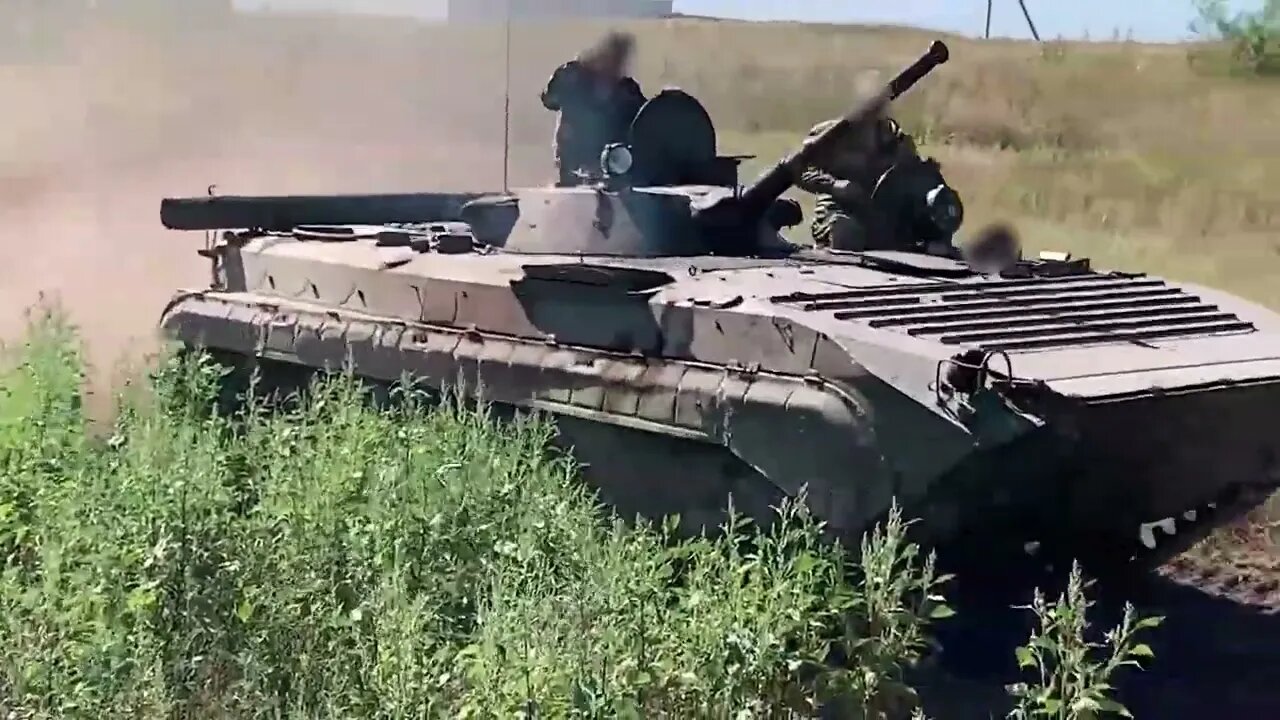 Training of soldiers of the Bashkir motorized rifle battalion