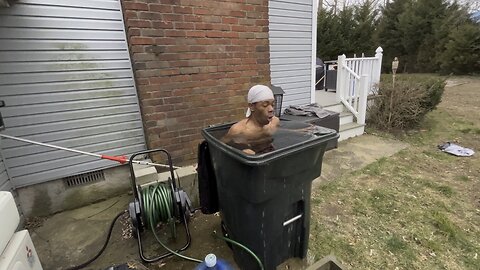 I Tried To Do The Ice Bath Challenge 😭