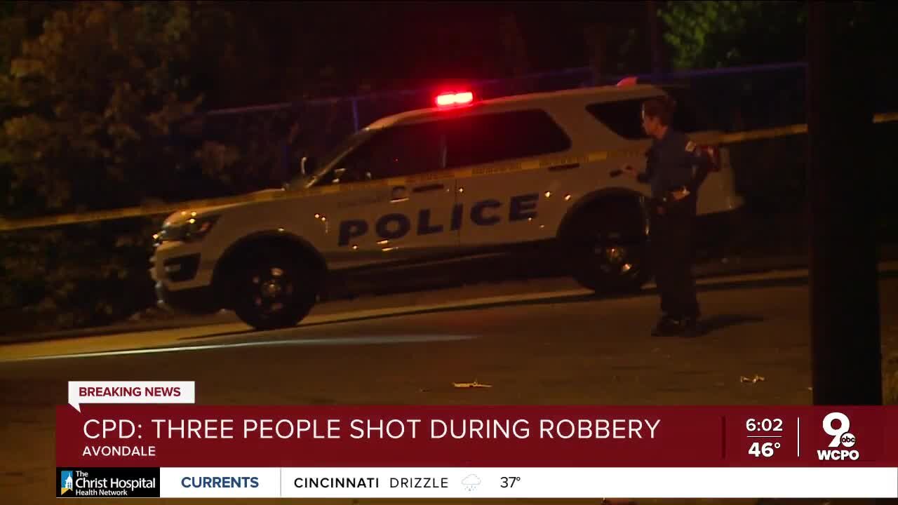 3 people shot during a robbery in Avondale