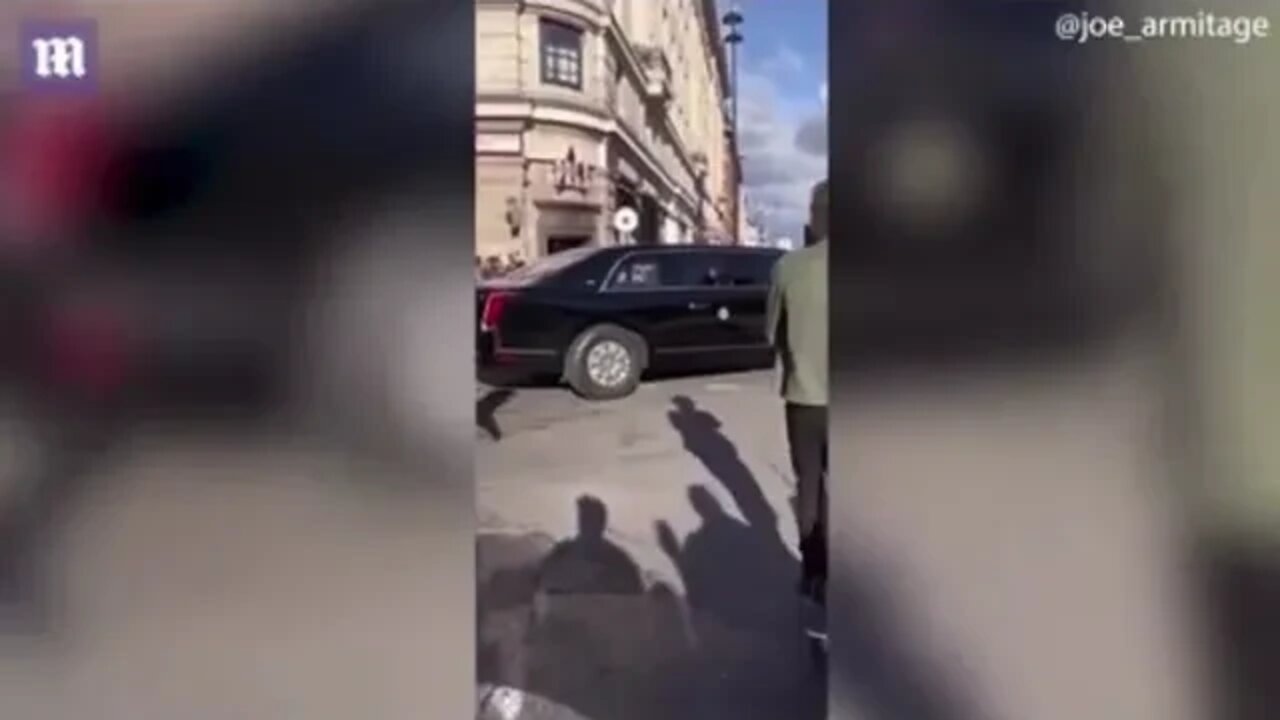 Clown Show: Biden's Car Gets Stuck in London Traffic on Way to King's Banquet - Brits Laugh