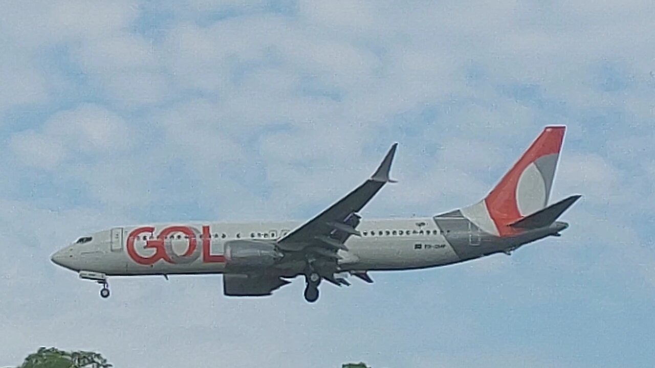 Boeing 737 MAX 8 PR-XMP vindo de Brasília para Manaus