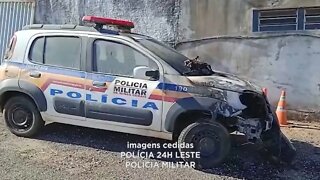 Bom Jesus do Galho: homem "ouve vozes" e coloca fogo em viatura da PM em frente o quartel