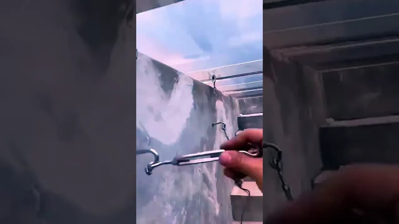 stairs will covered glass design gate