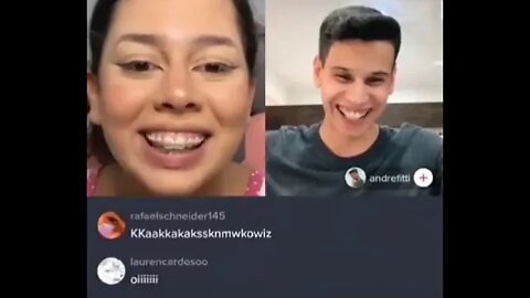 Julia Alvarenga fala sobre Bolsonaro na sua live com Andre Fitti