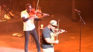 Black Violin: Duo meshes classical music and hip-hop while inspiring children