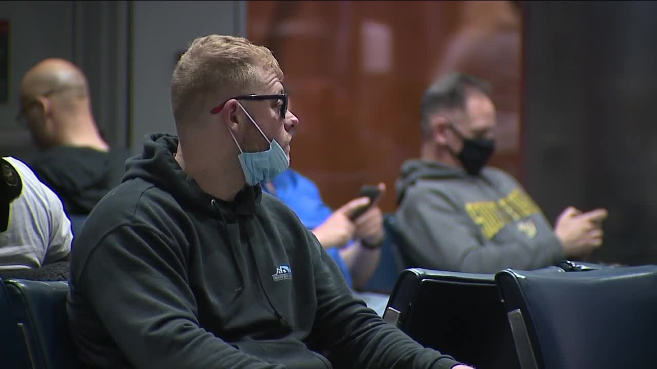 Travelers left confused as masking guidance shifts throughout the afternoon