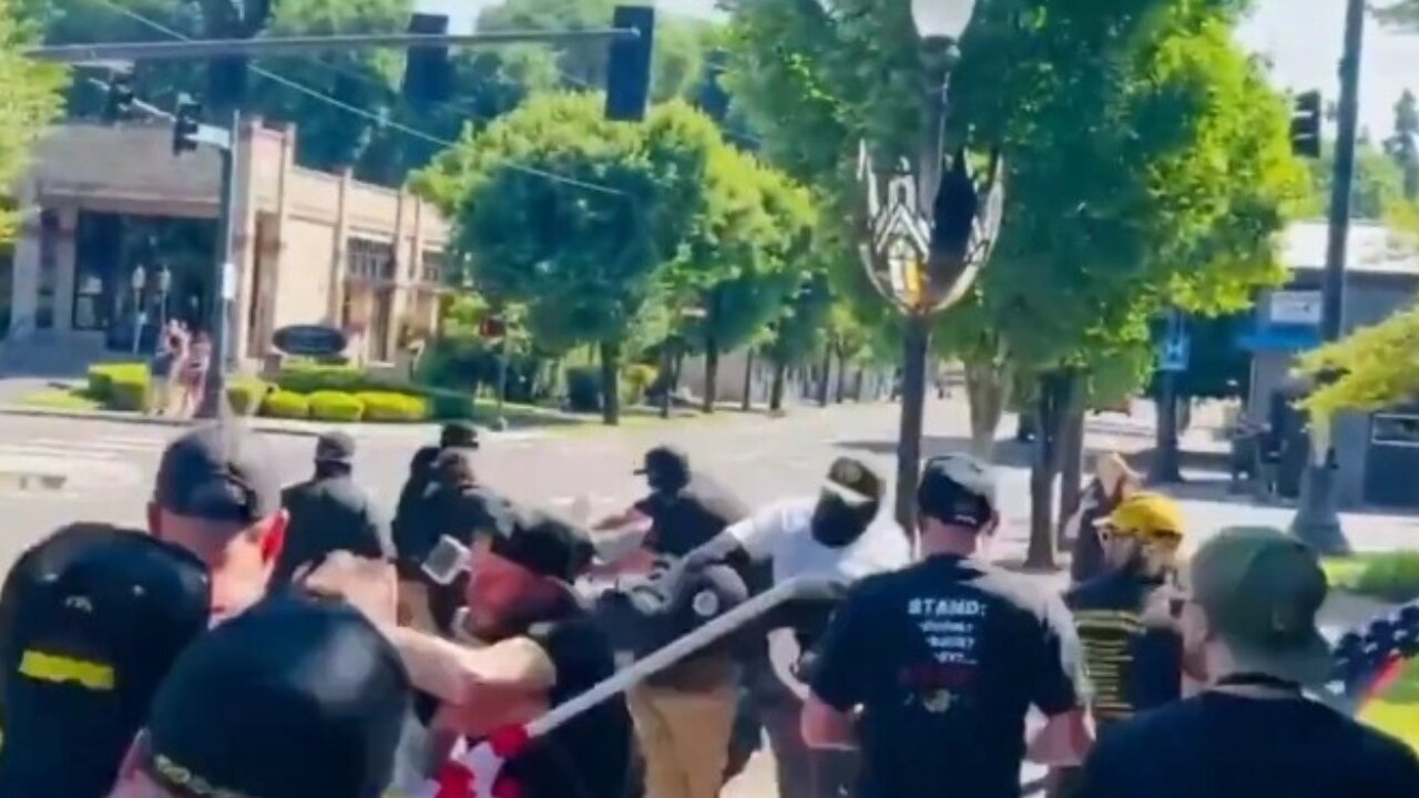 PATRIOT FRONT VS PROUD BOYS