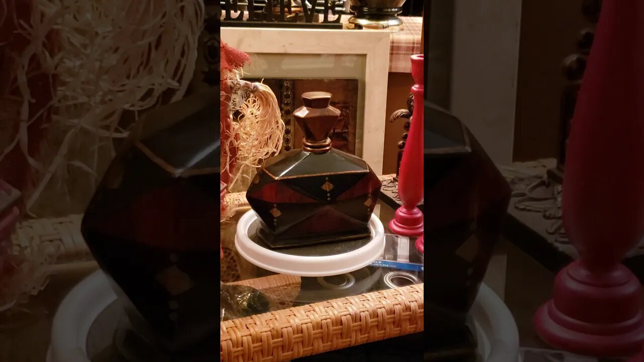 we ship...see more items.. https://offerup.co/profile/homestagingleftovers