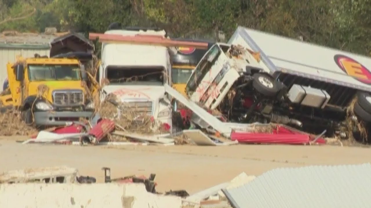 JD Vance tours western North Carolina to survey damage from Hurricane Helene | NewsNation Now