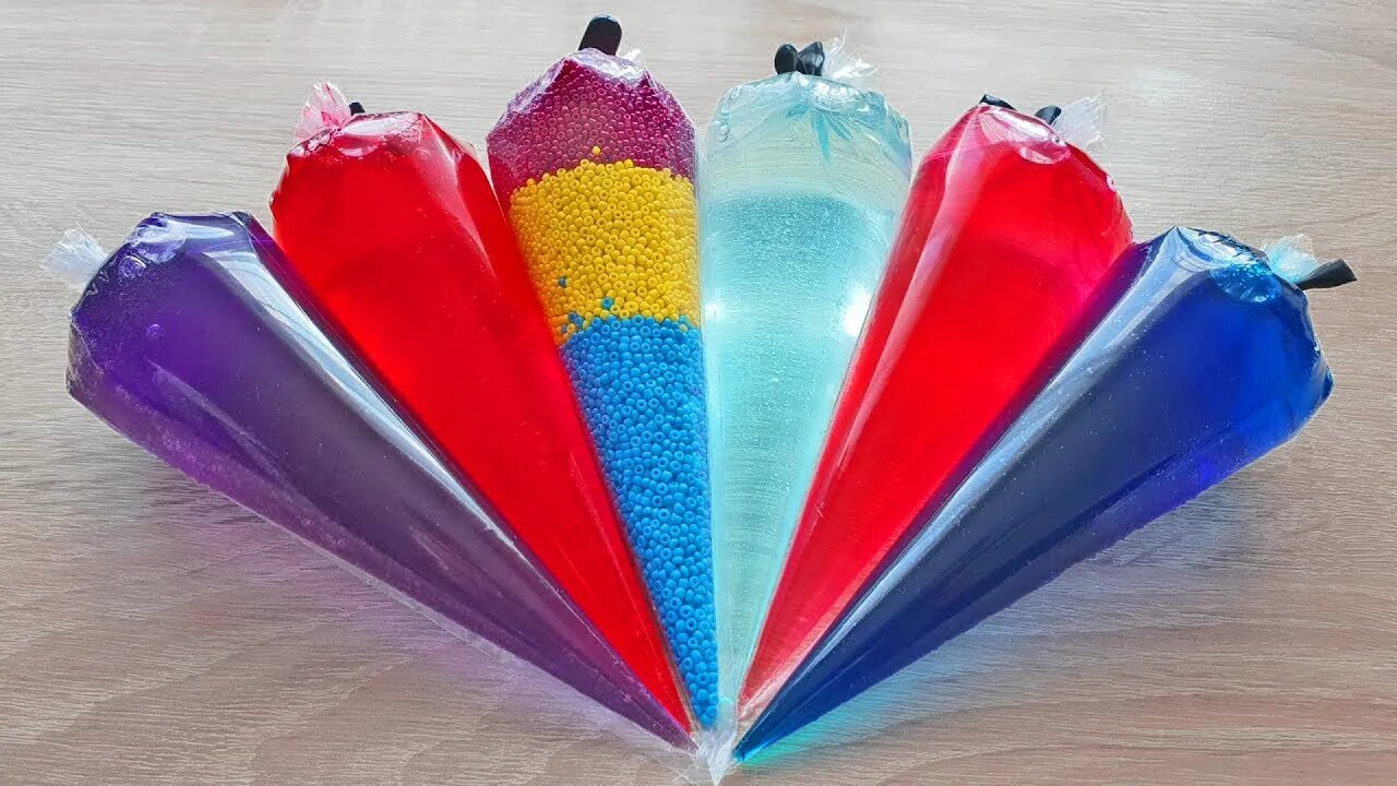 Making Crunchy Slime with Piping Bags #168