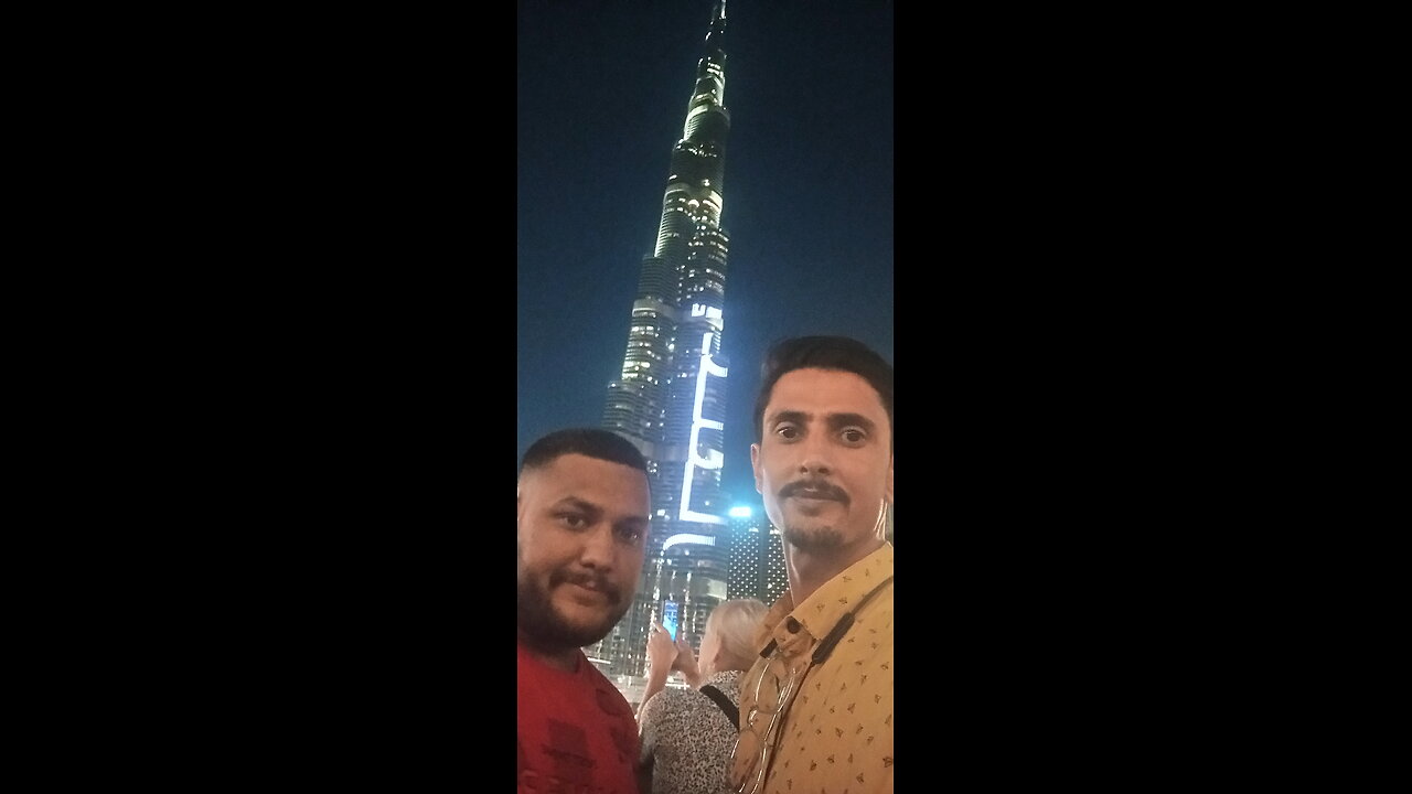 Fountain dance at Burj Khalifa Dubai mall