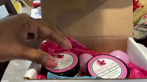 #vlogmas2020 Holiday Box opening #holidaybox #giftsforher