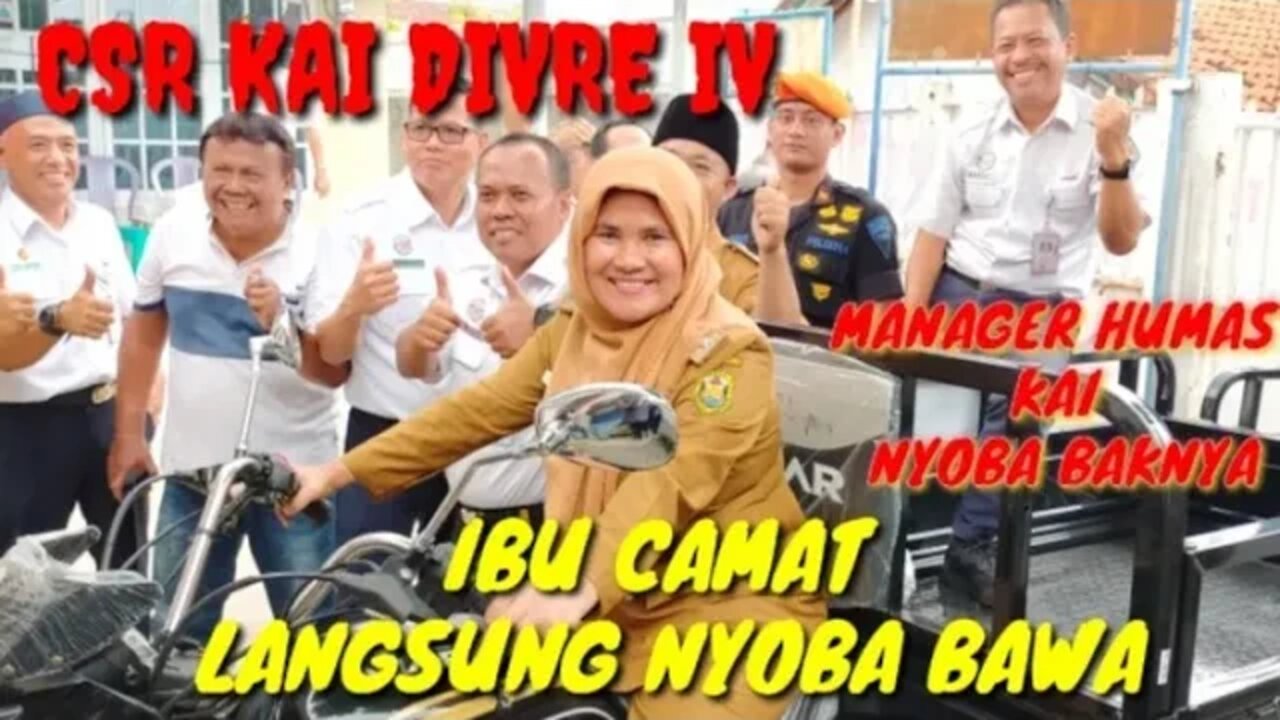 PT KAI DIVRE IV TANJUNG KARANG SERAHKAN BANTUAN DUA UNIT MOTOR RODA TIGA DI KELURAHAN PASIR GINTUNG
