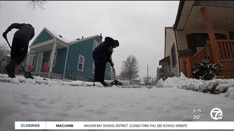 Volunteers lift spirits by helping Clawson community clear sidewalks, driveways