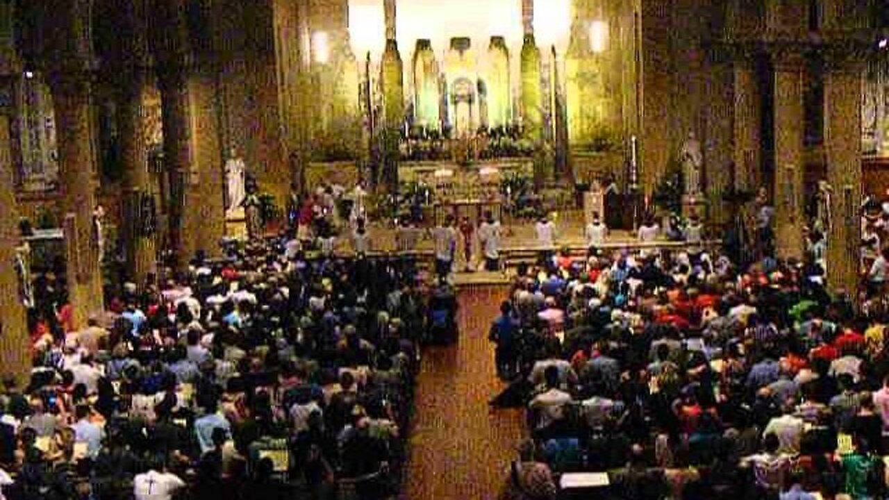 Closing Prayers at Eucharistic Adoration St Pauls Harvard