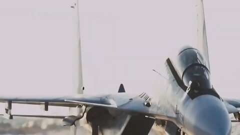 Russian Su-35 acrobatics ￼