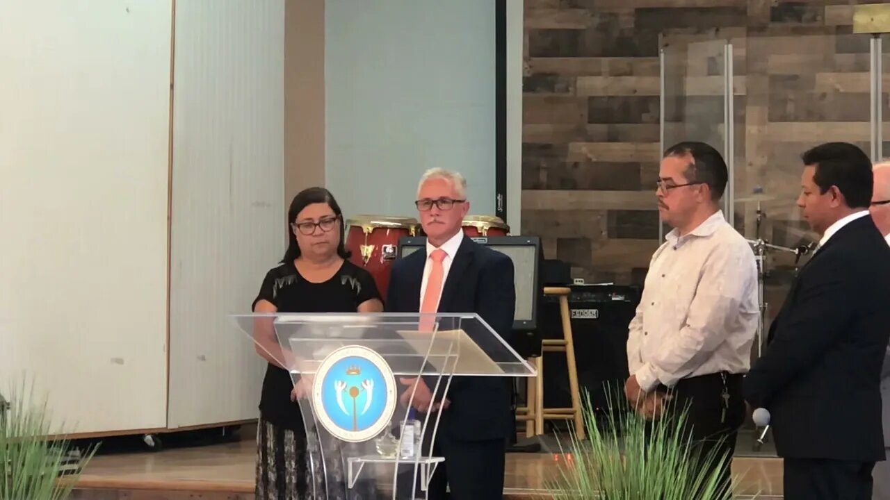 Pastor Fransisco Caro a la despedida del Pastor Melvin Rivera, Iglesia Morada Del Altísimo