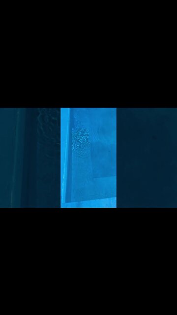 Swimmingpool 🏊 Blau