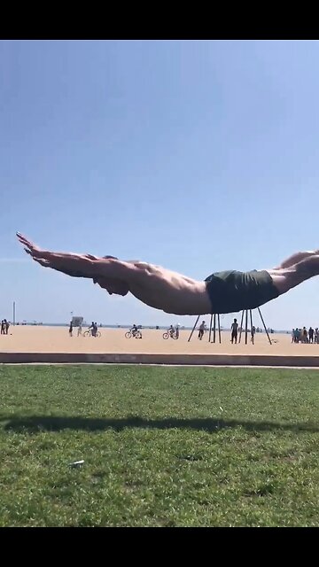 💥 Take Your Workout to New Heights with Superman Flying Push-ups! 💥