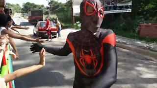 TOP TOP TOP, DANÇANDO FOFÃO, KIKO E HOMEM-ARANHA, NA CARRETA DA ALEGRIA POP STAR 85