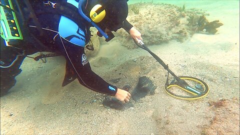 Found Jewelery Money & Deadly Weapon BURIED at the Old HOSPITAL Underwater