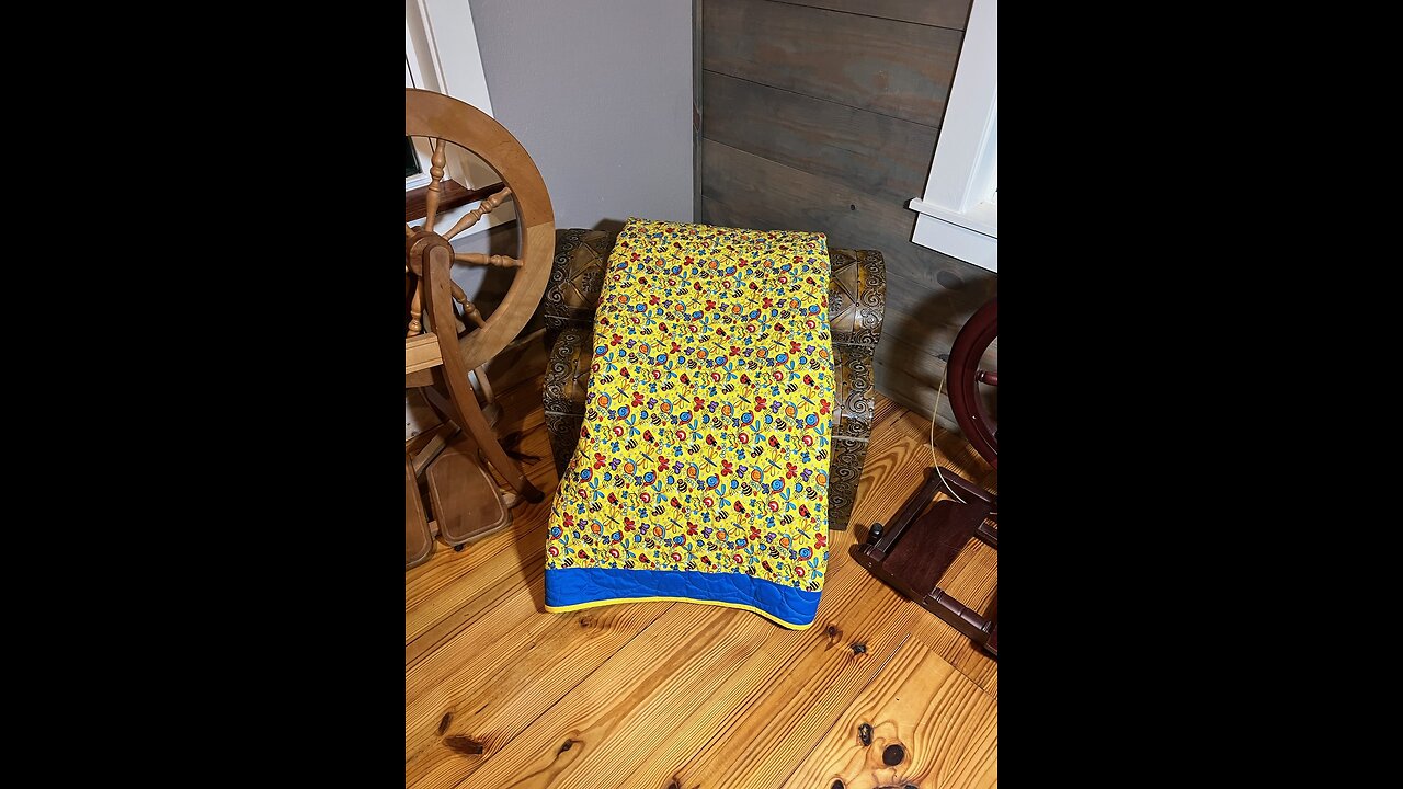 Baby Bugs Tummy Time quilt