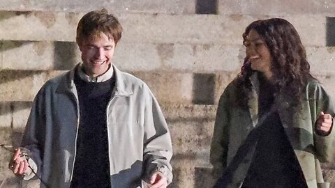 Zendaya & Robert Pattinson Enjoy Moment on Set of 'The Drama'