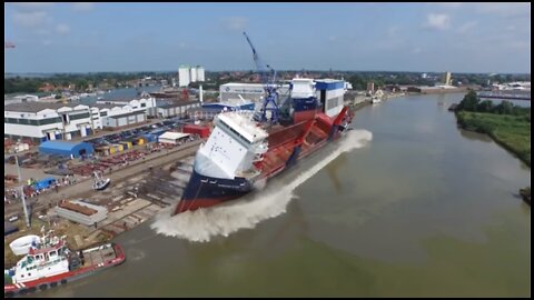 Ship Launch | Awesome Waves, trending 50jt view