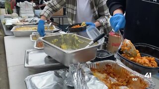 Mothers, community experiencing homelessness in KC receive flowers, hot meal on Mother's Day