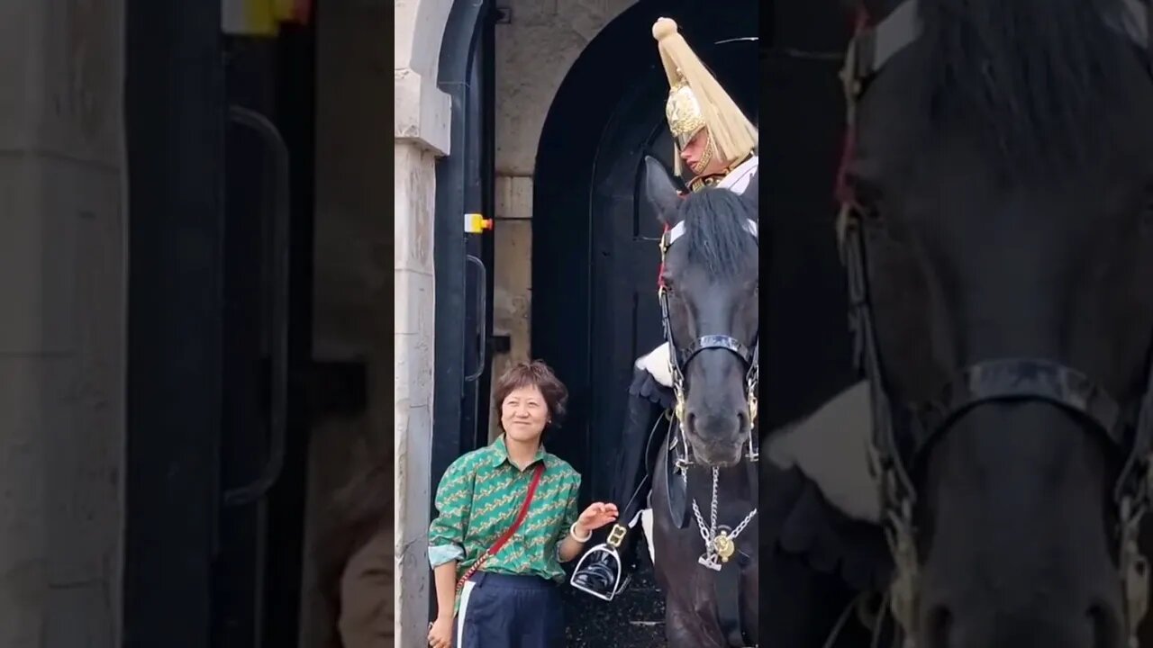 Don't touch my boot #horseguardsparade