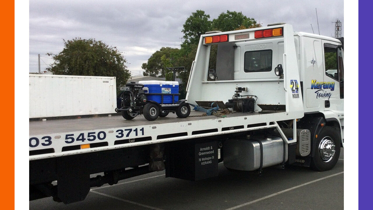 Australian Cops Dismantling Tents And Towing Cars