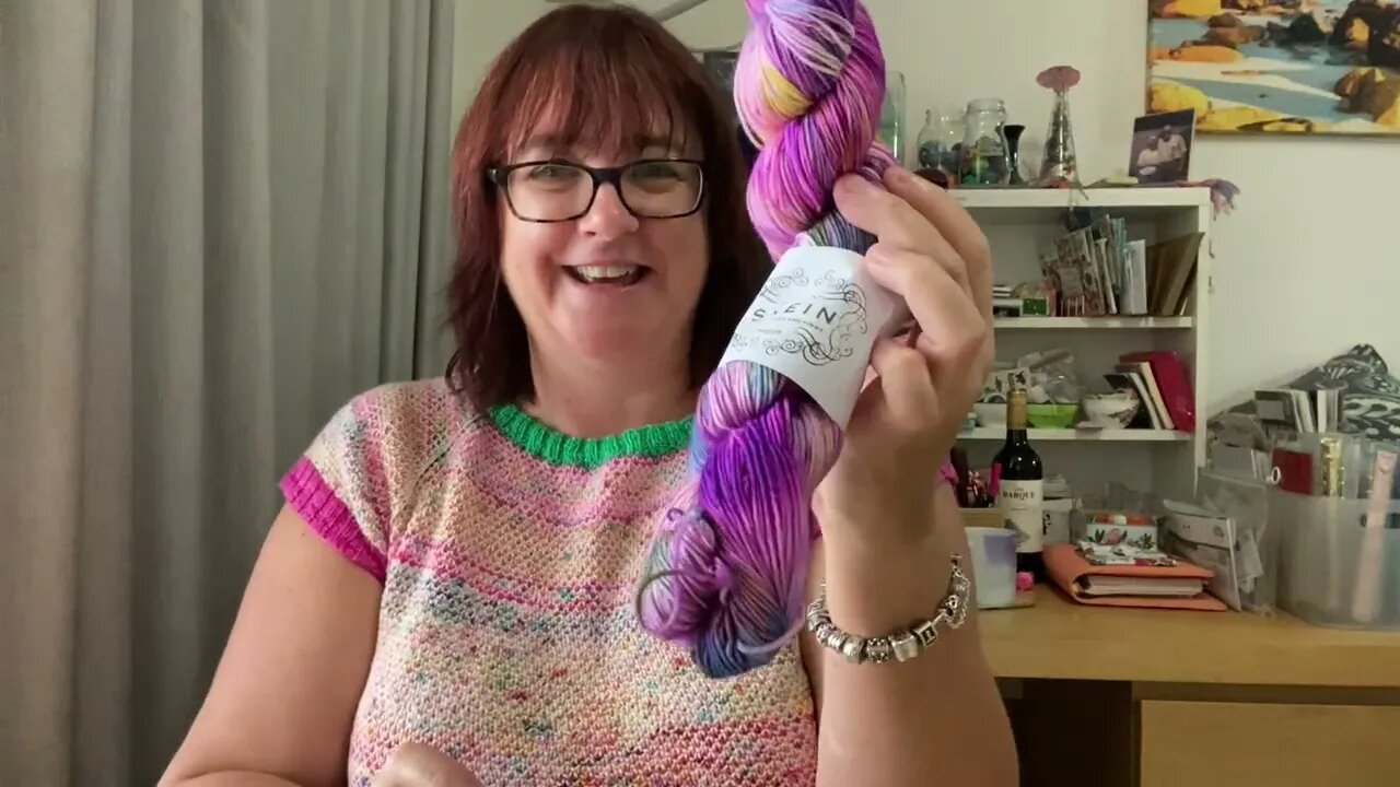 Woolswap - Episode #45- Happy Mail and a nearly finished project