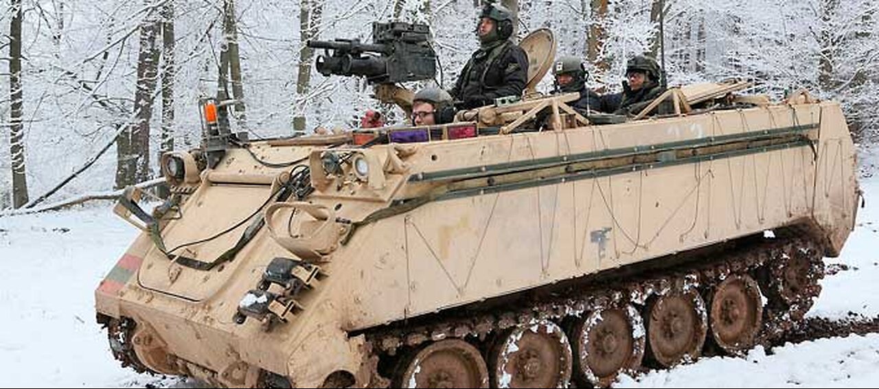 Dron ruso impacta en un Vehiculo m113 estadounidense en ucrania