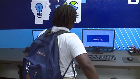 Buccaneers, Jabil give Artz 4 Life Academy an extreme makeover