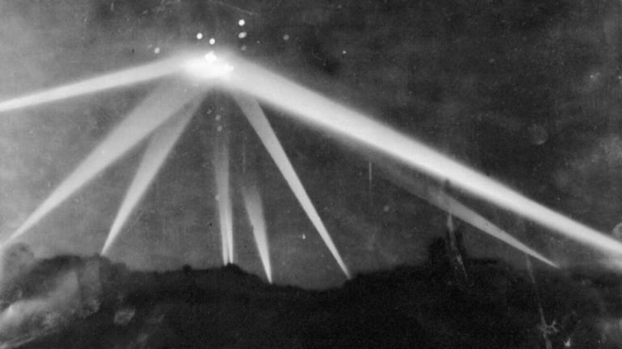 Mainstream Historian Attempts to Explain the ‘Battle of LA’ UFO Conspiracy Theory of February 1942