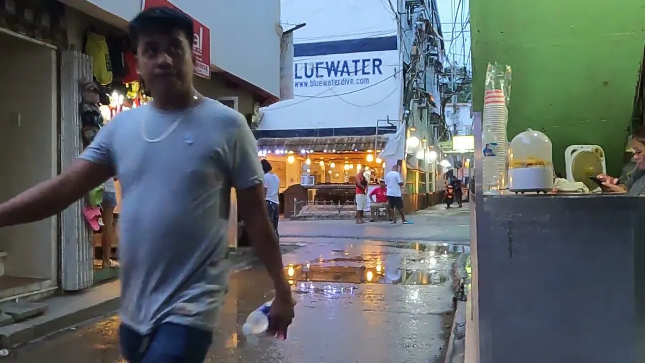 People Watching - Going to work - Nightlife Sabang Puerto galera Philippines 2022