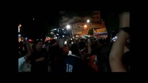 Vasco chegando a Muriaé com festa da torcida - Tombense x Vasco - 2022