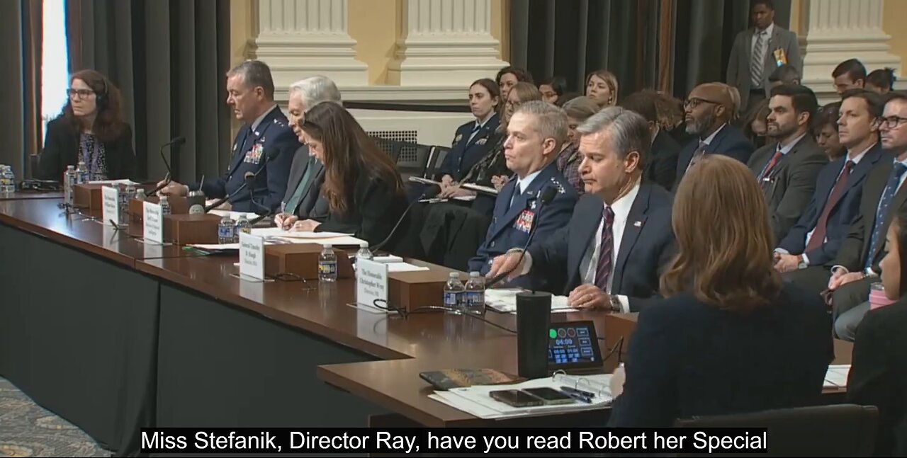 Elise Stefanik just crucified FBI Director Wray