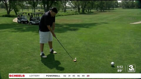 Visually impaired Nebraska golfers get chance to experience the game