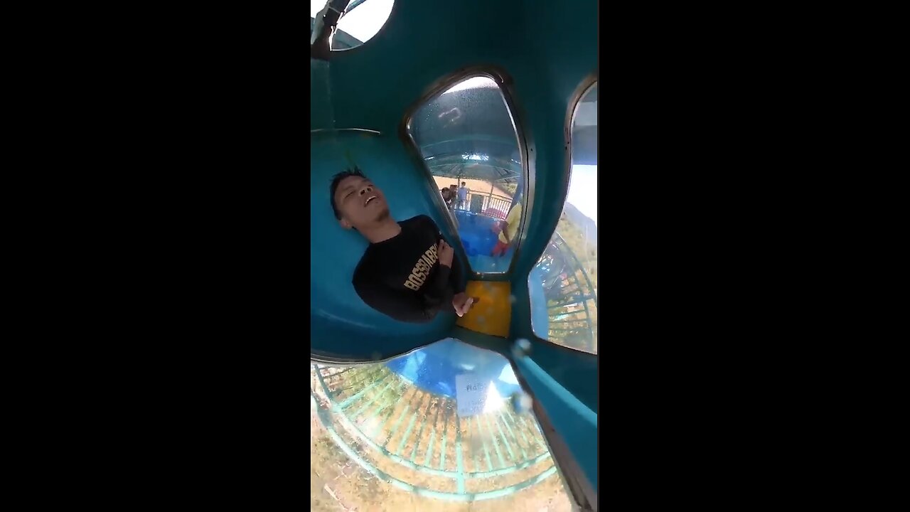 Guy Gets Stuck In A Water Slide Tube😰