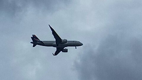 Airbus A320NEO PR-XBB vindo de São Paulo