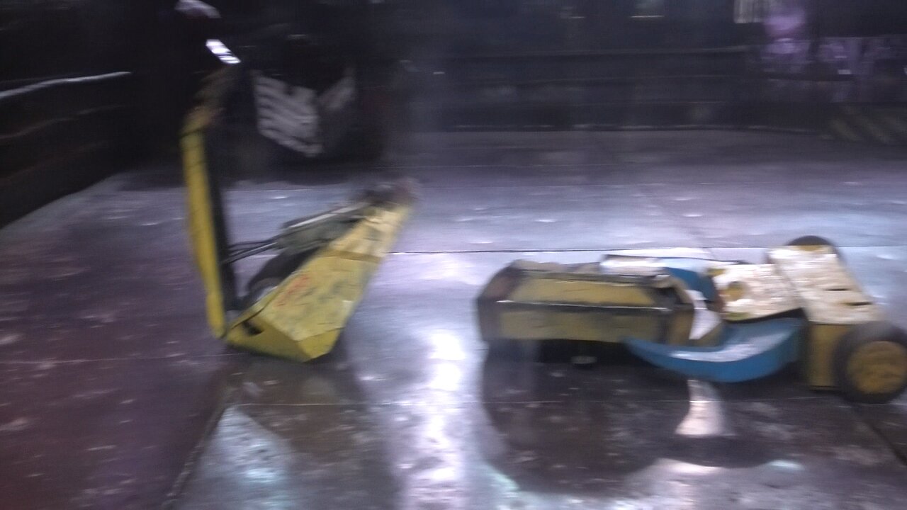Extreme Robots Colchester 2023: Sunday V.I.P Fight 1