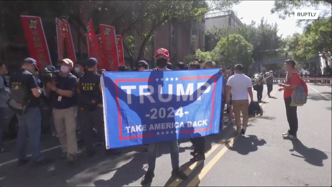 Dozens protest Nancy Pelosi's visit to Taipei