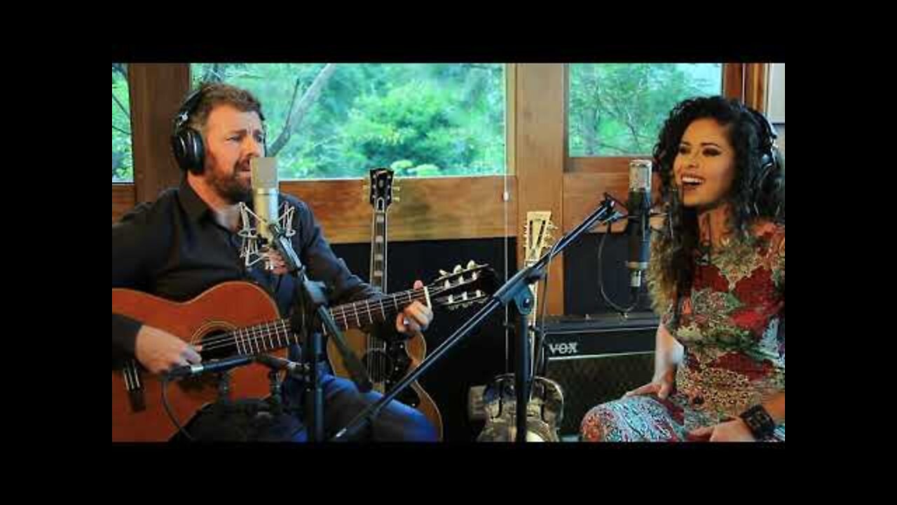 EVERY LITTLE THING SHE DOES IS MAGIC - EMMERSON NOGUEIRA + VANESSA FARIAS - VERSÃO ACÚSTICA SESSIONS