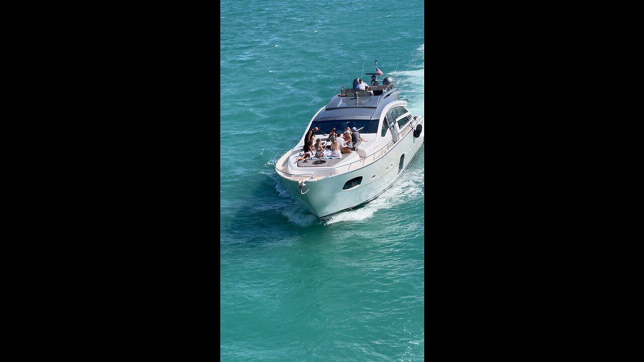 Fun Crew enjoying the Gorgeous Pershing 82 #yachtdealnow