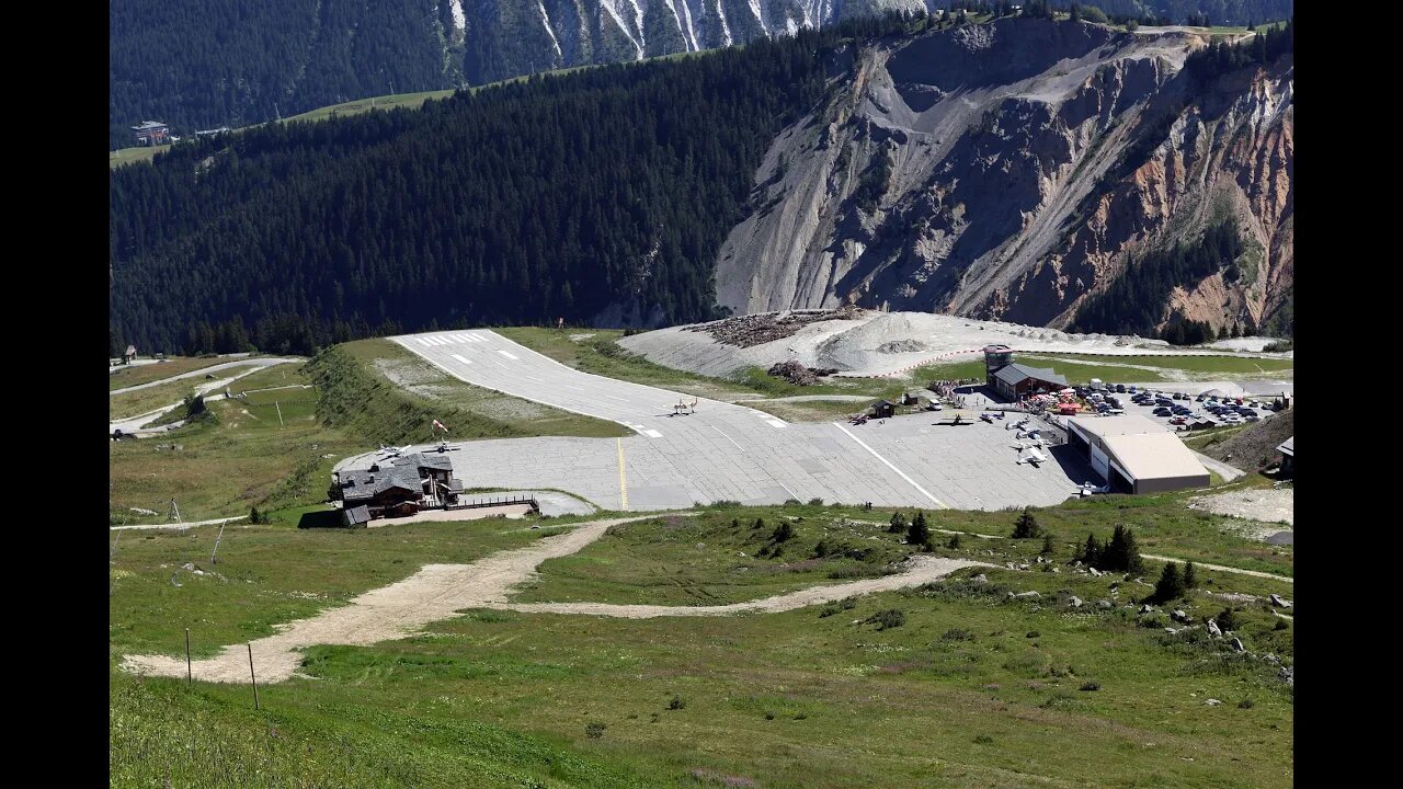 Dangerous and frightening airports. LFLJ.