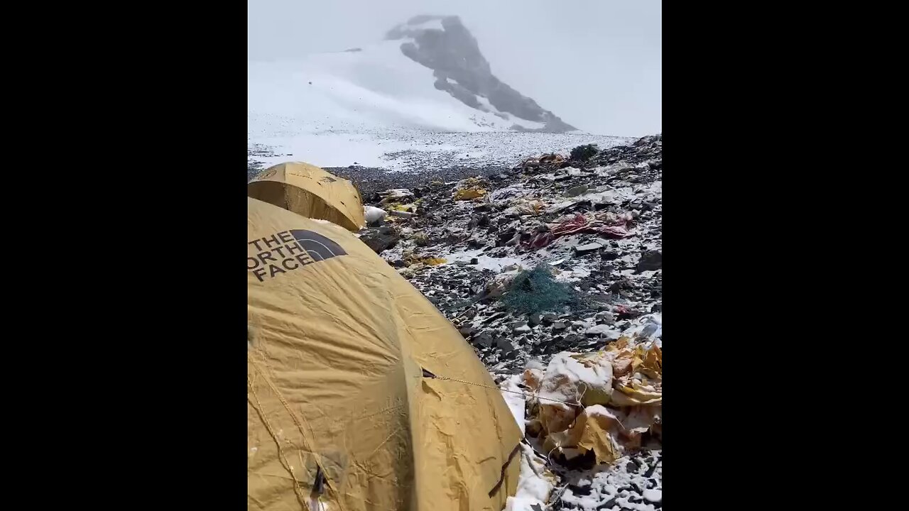 MOUNT EVEREST🏔️🚮⛺️THE NEW GARBAGE DUMPSTER🗻🏕️🚯💫