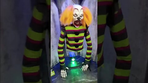 Animatronics at Spirit Halloween