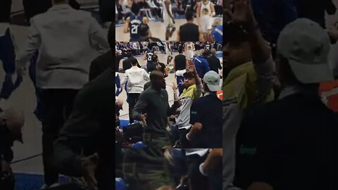 STEPH LOOK AWAY CORNER THREE!