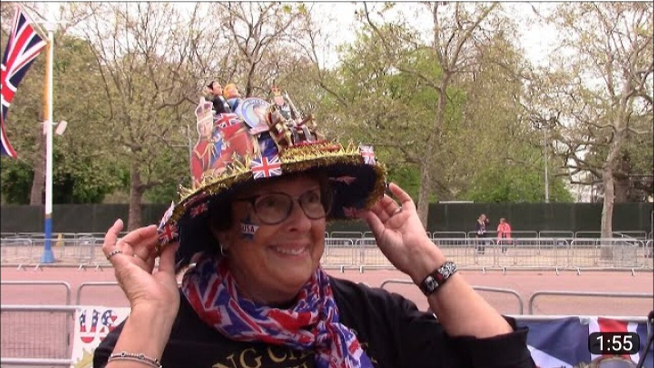 Royal_Fans_Camp_Out_Before_King_Charles’_Coronatio
